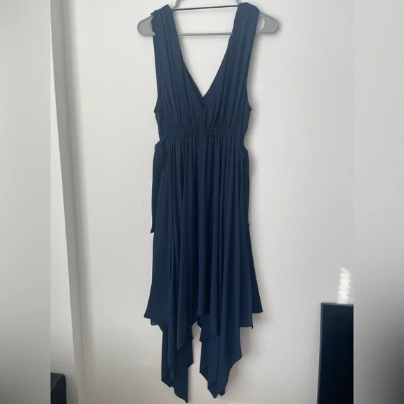 NWOT!! BCBGMAXAZRIA Navy Handkerchief Hem Dress – Size S - Picture 4 of 5